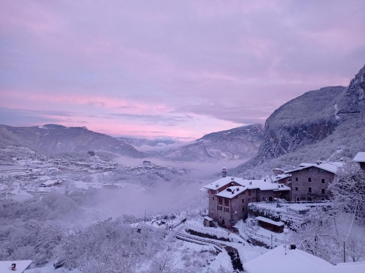 Le Terre Di Gu Villa Tenno Bagian luar foto