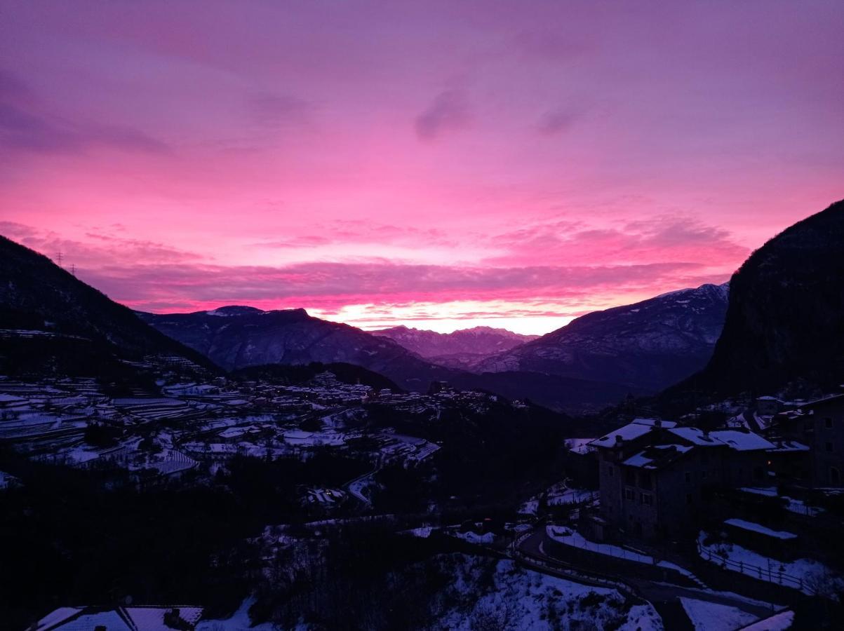 Le Terre Di Gu Villa Tenno Bagian luar foto